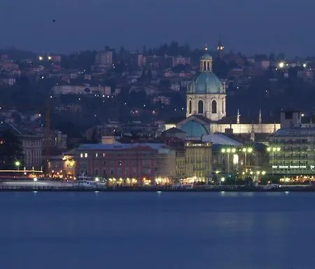 La & Nocleg ze śniadaniem Lake Como